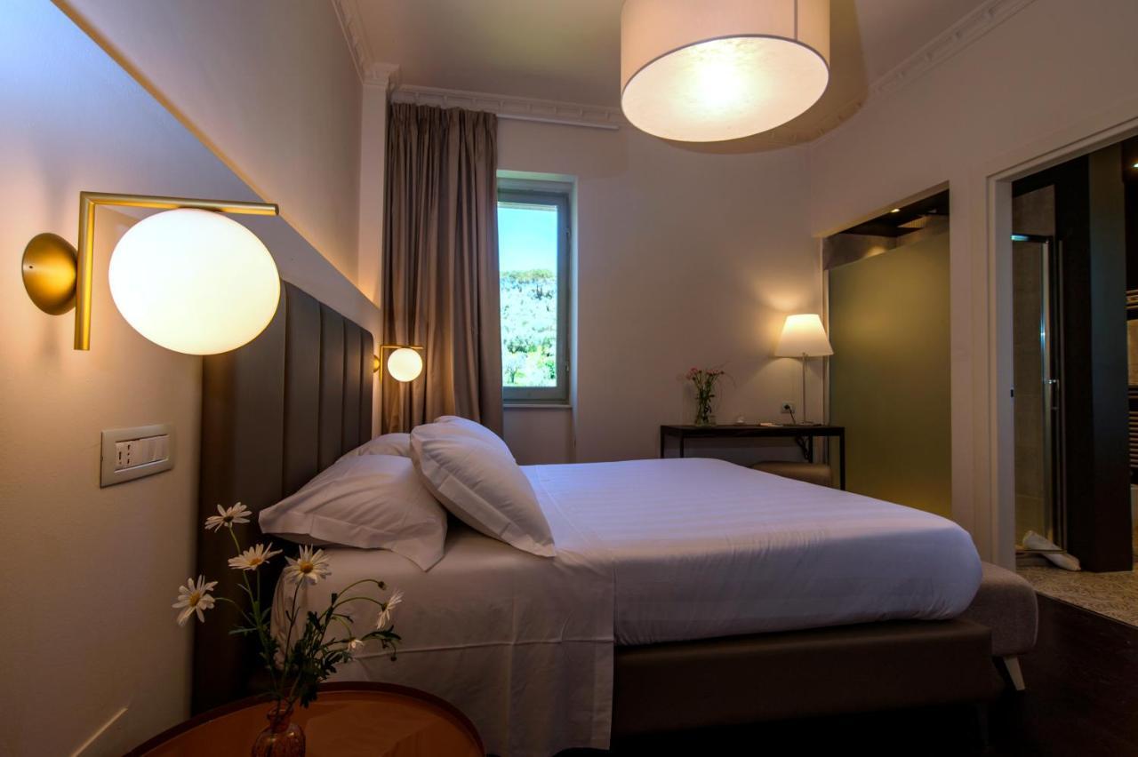 Hotel Isola Polvese 3*