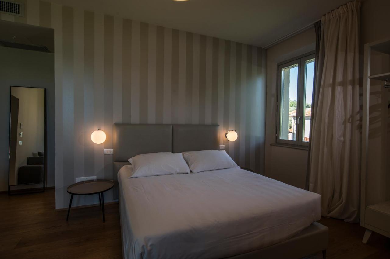 Isola Polvese Hotel 3*